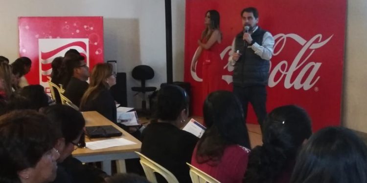 “Gerente PYME Mi Negocio” de CocaCola beca a 300 mujeres de La Paz y