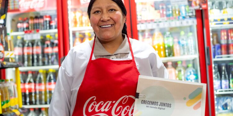 “Crecemos juntos”, el programa de la Fundación Coca-Cola de Bolivia para impulsar la transformación digital de las PYMEs